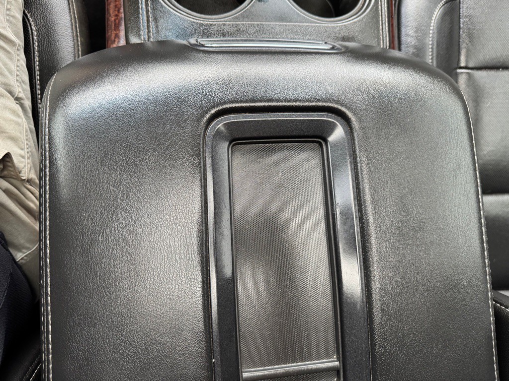 2020 GMC Yukon Image 32