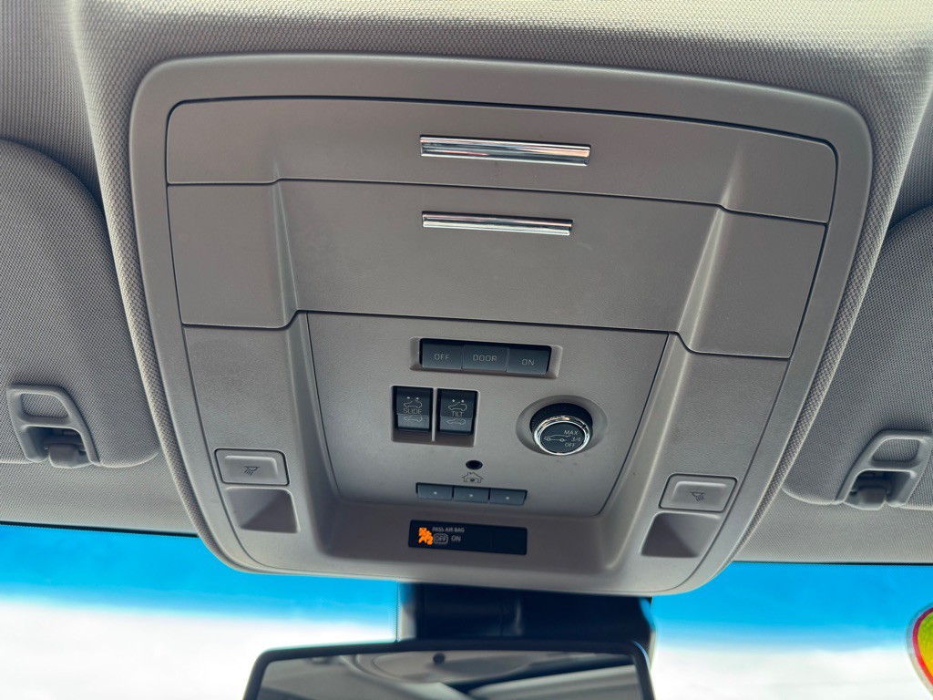 2020 GMC Yukon Image 34