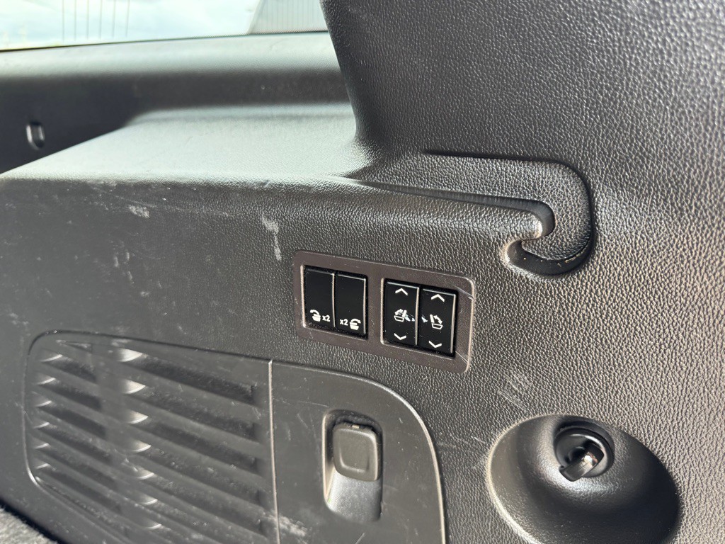 2020 GMC Yukon Image 45