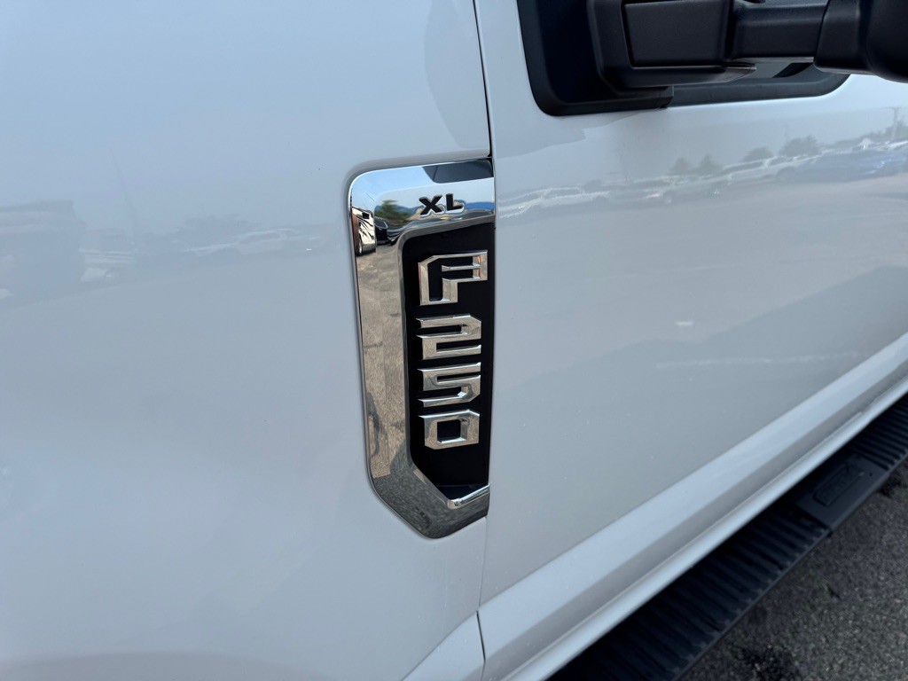 2022 Ford F-250 Image 10