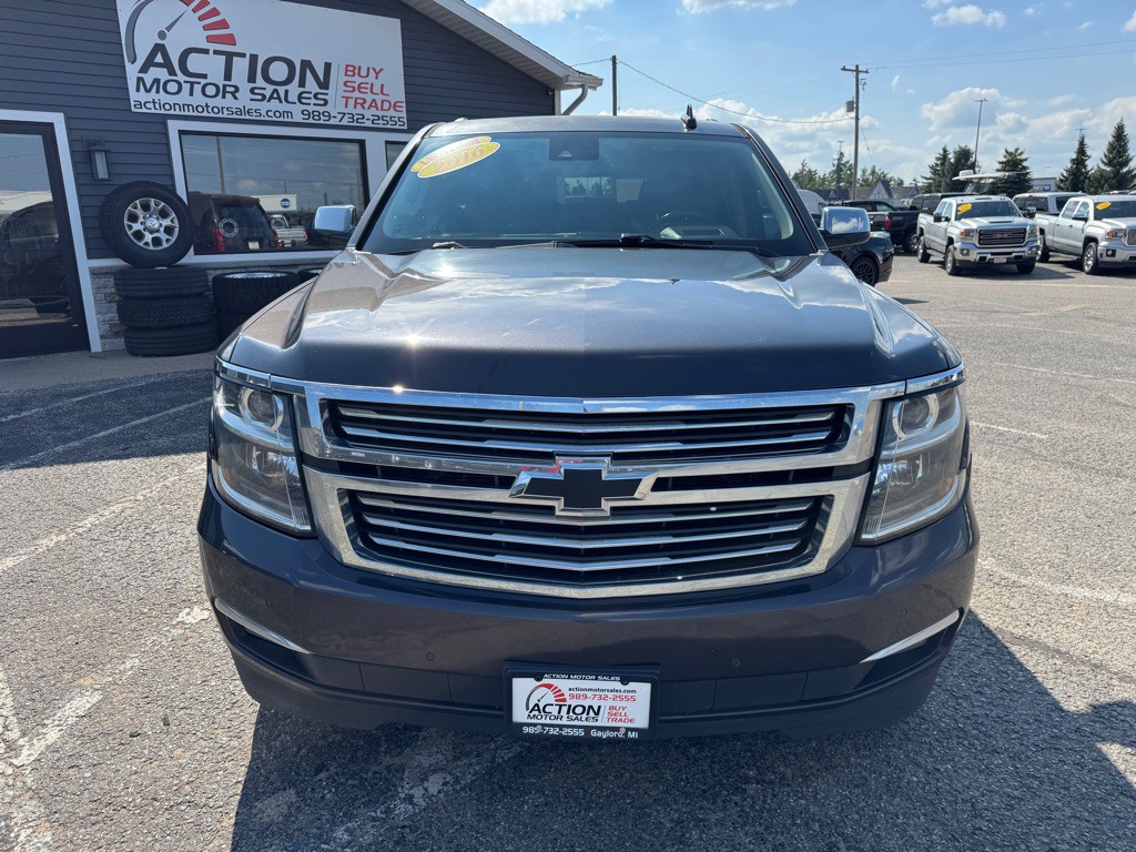 2016 Chevrolet Suburban Image 8