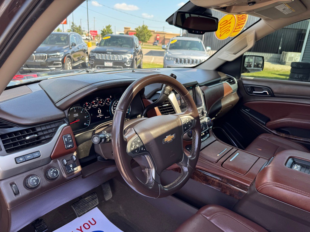 2016 Chevrolet Suburban Image 18