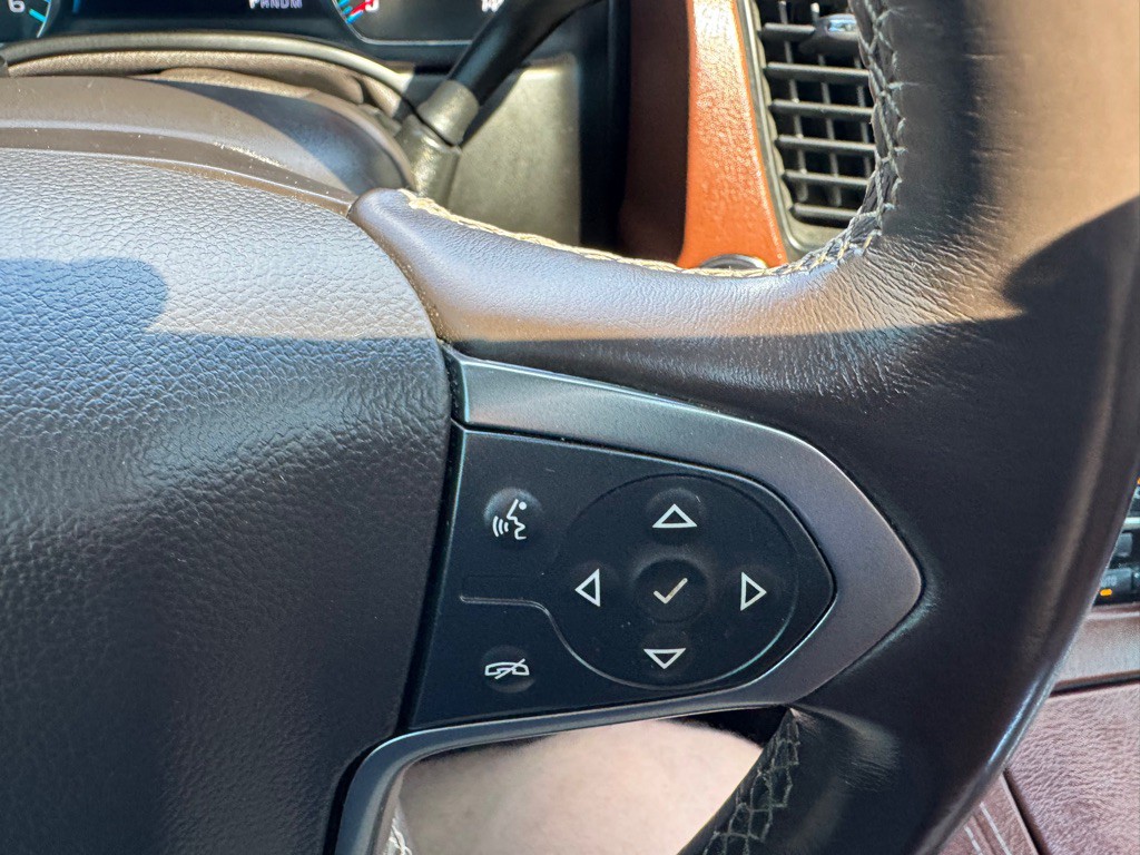 2016 Chevrolet Suburban Image 22