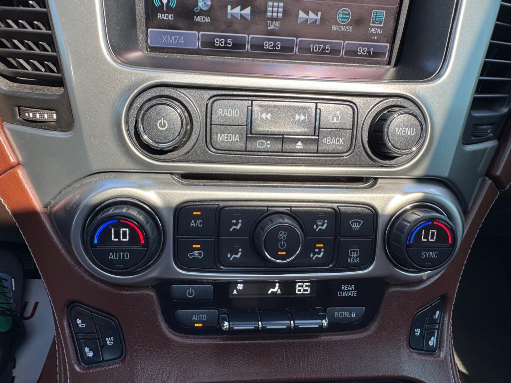 2016 Chevrolet Suburban Image 29