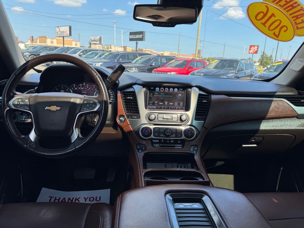 2016 Chevrolet Suburban Image 42