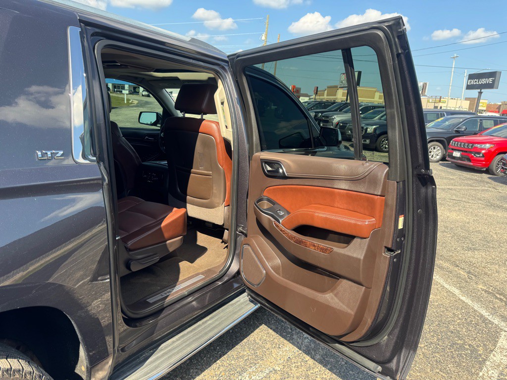 2016 Chevrolet Suburban Image 54