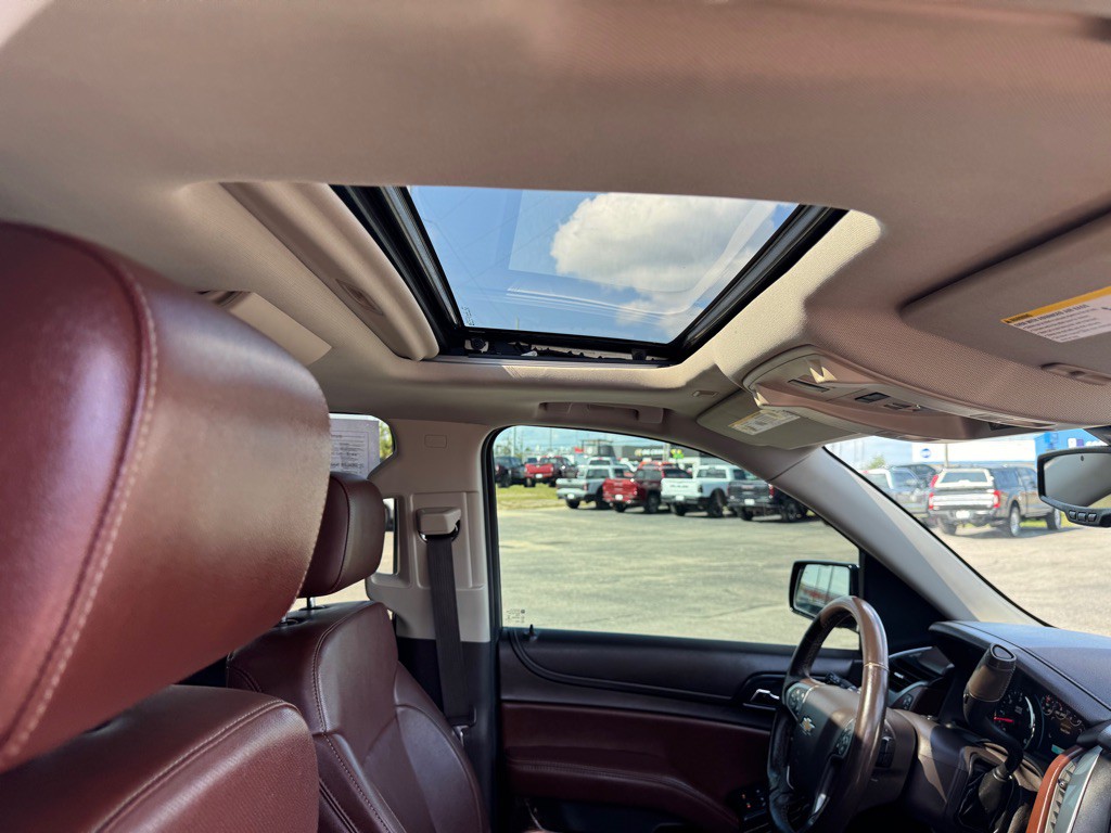 2016 Chevrolet Suburban Image 64