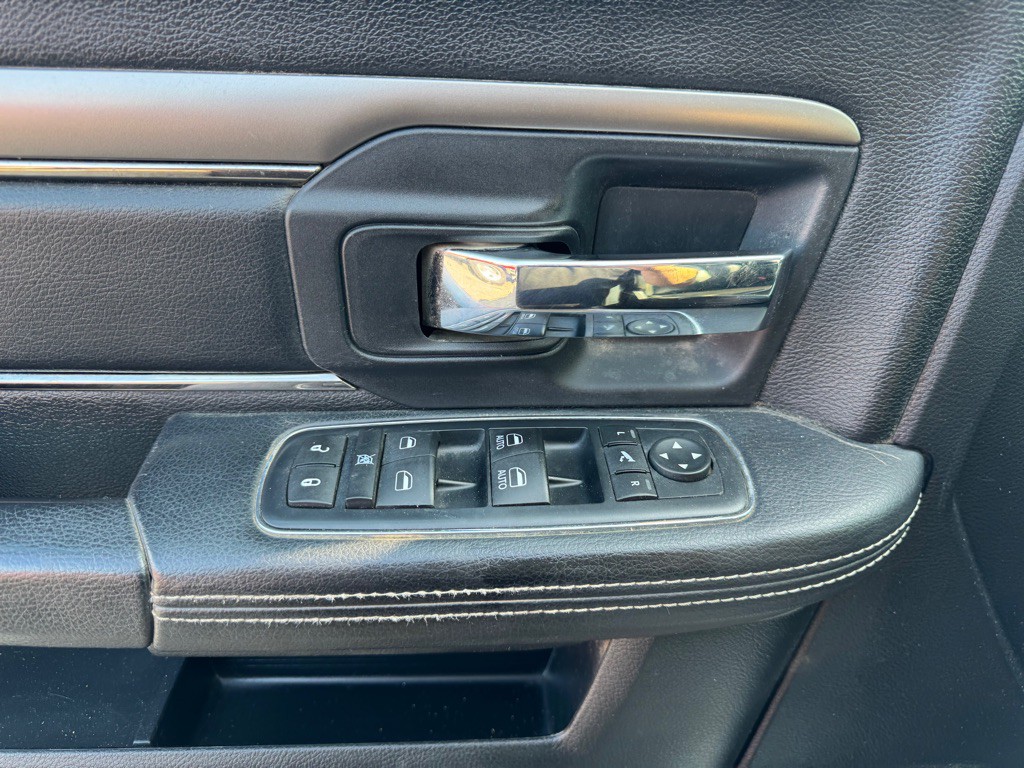2016 RAM 1500 Image 11