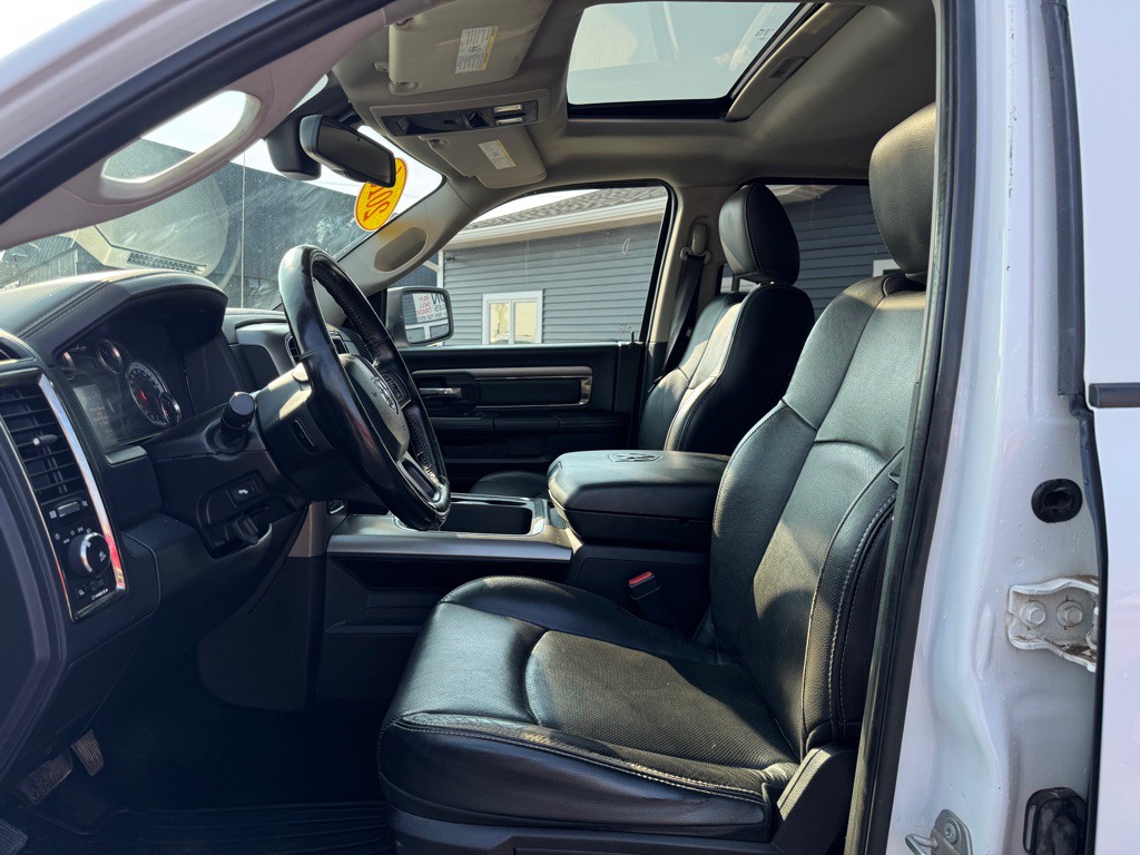 2016 RAM 1500 Image 12