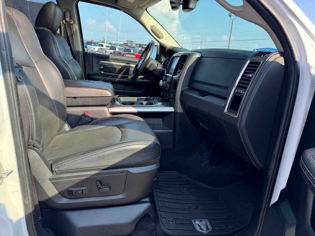 2016 RAM 1500 Image 48