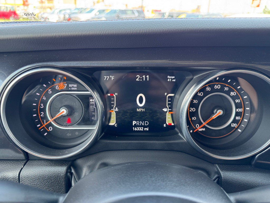 2023 Jeep Wrangler Image 25