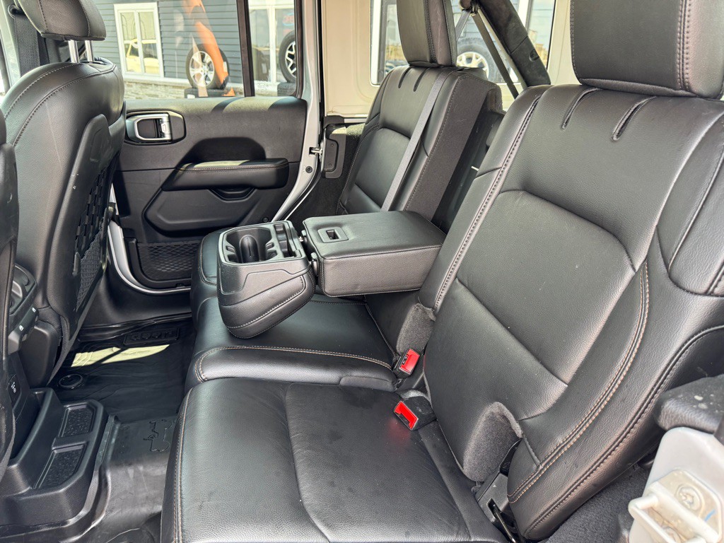 2023 Jeep Wrangler Image 44