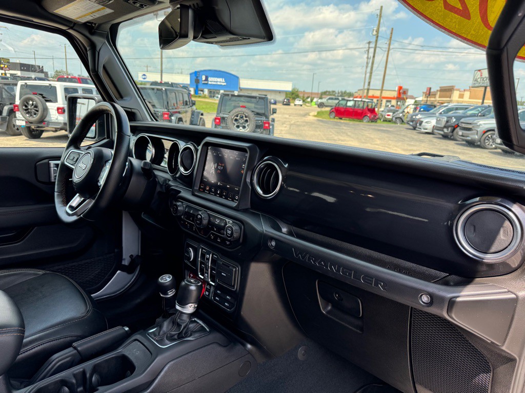 2023 Jeep Wrangler Image 58