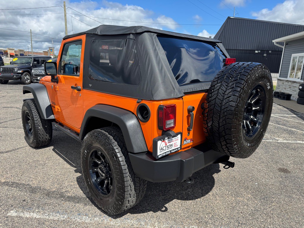 2012 Jeep Wrangler Image 3