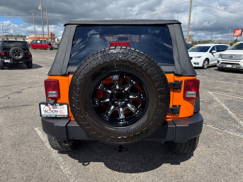 2012 Jeep Wrangler Image 4