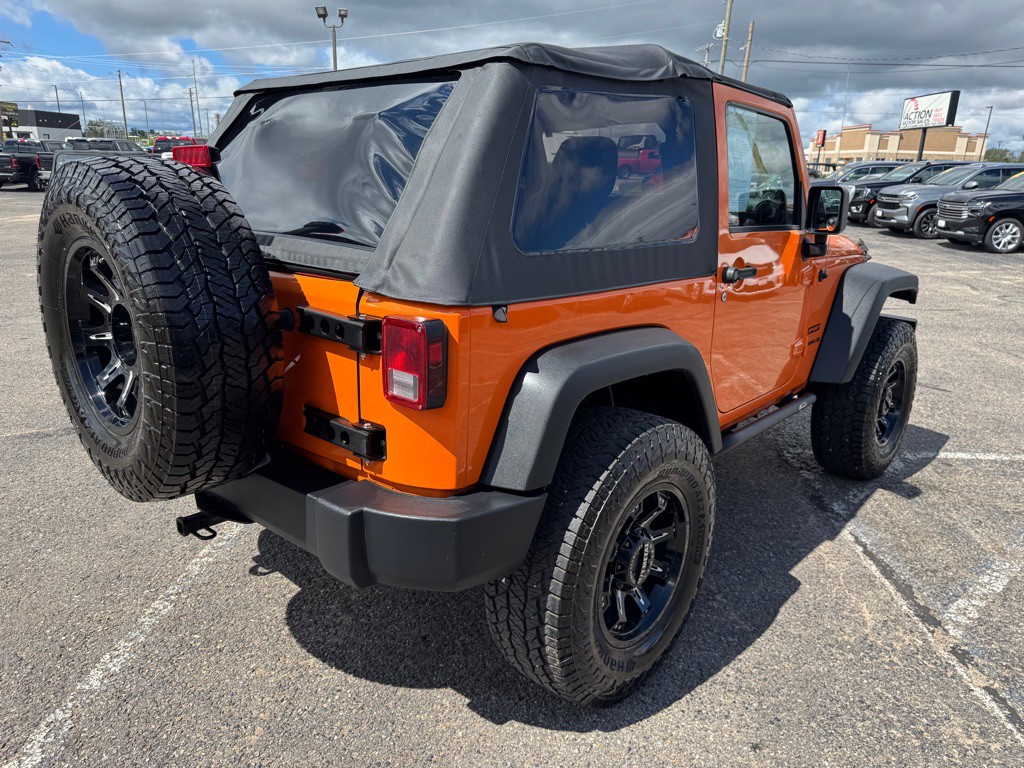 2012 Jeep Wrangler Image 5