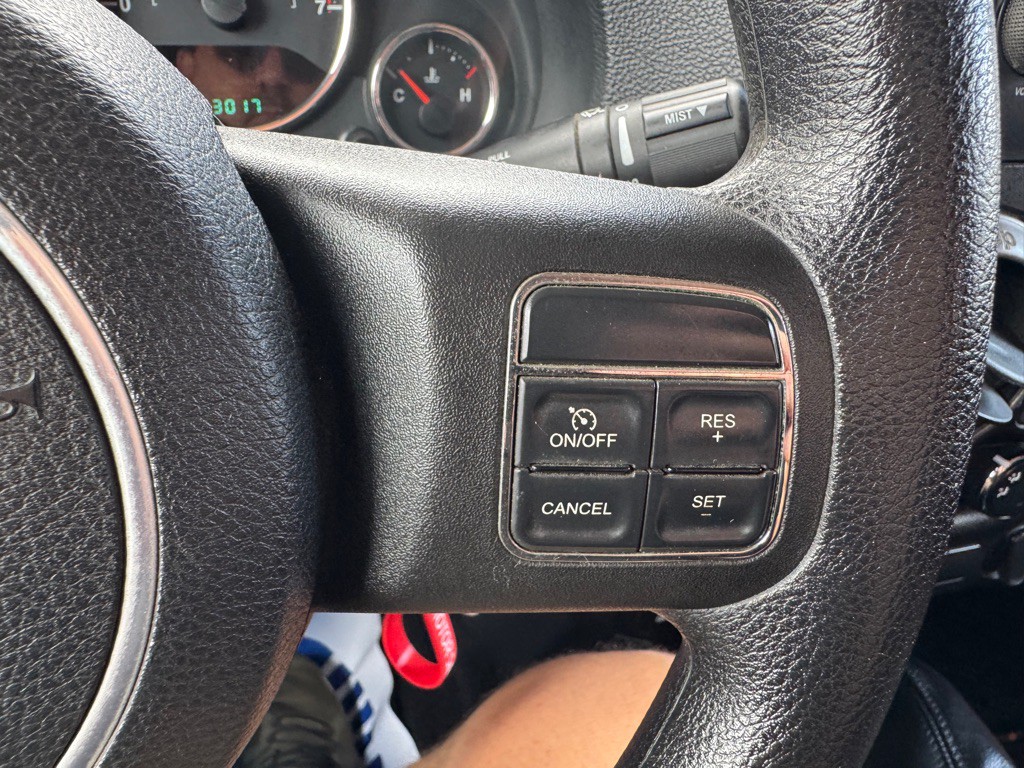 2012 Jeep Wrangler Image 17