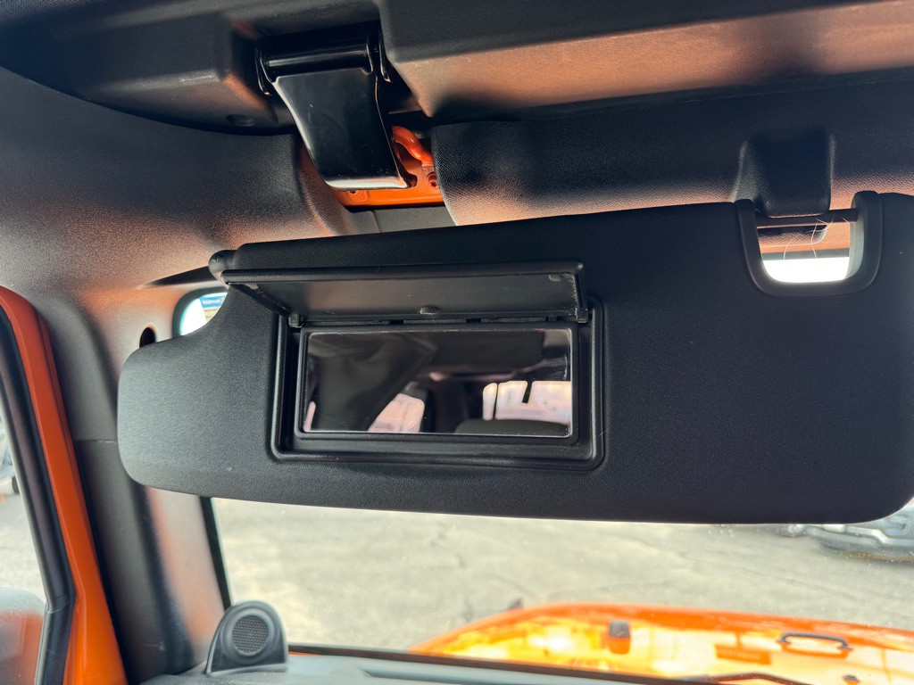 2012 Jeep Wrangler Image 31