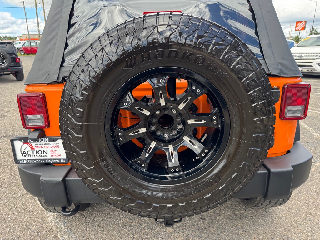 2012 Jeep Wrangler Image 33