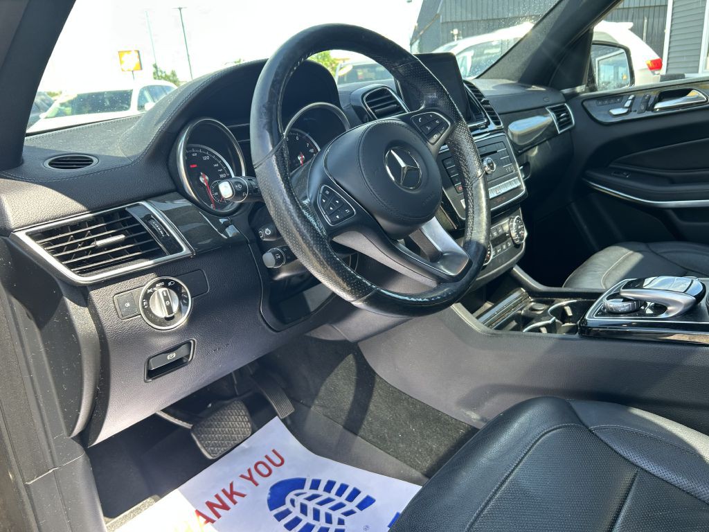 2017 Mercedes-Benz GLS-Class Image 17