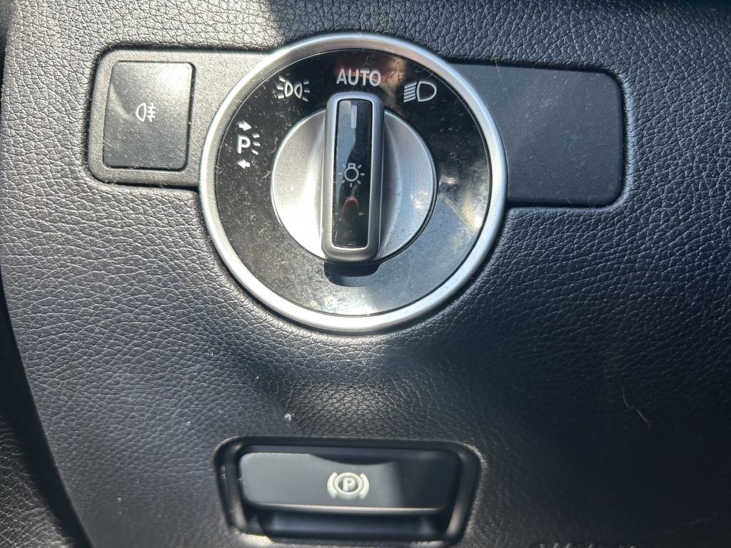 2017 Mercedes-Benz GLS-Class Image 21