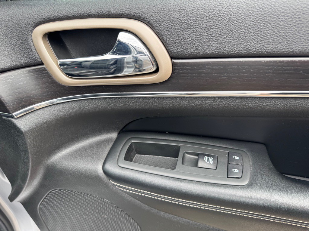 2014 Jeep Grand Cherokee Image 45
