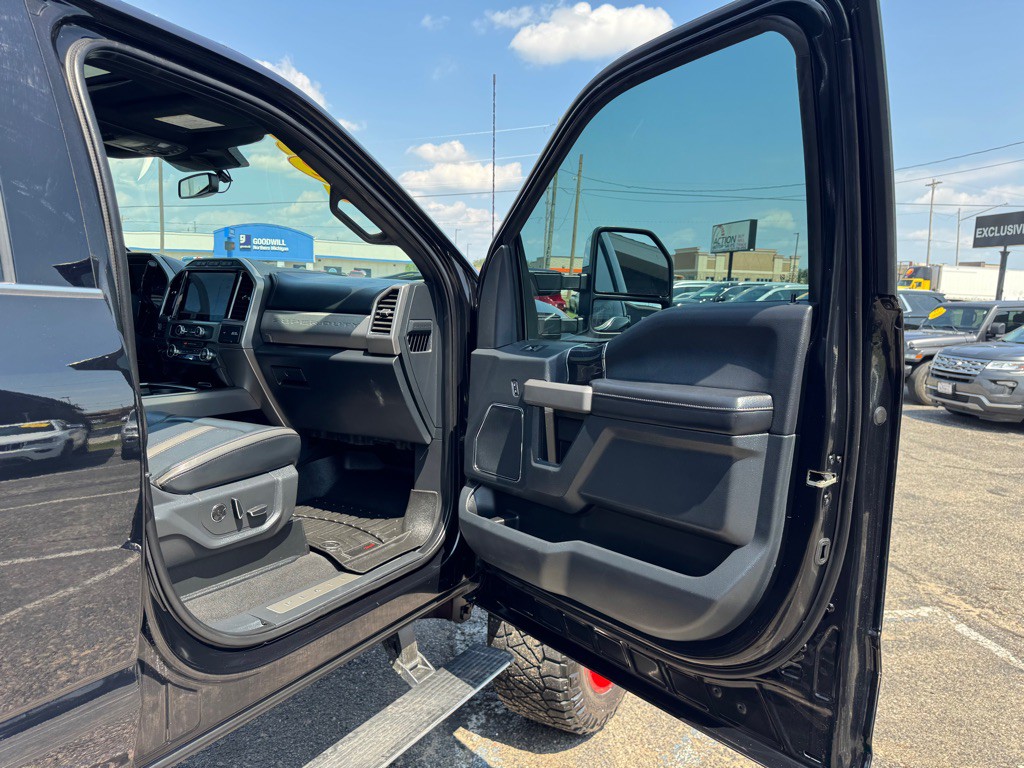2022 Ford F-350 Image 60
