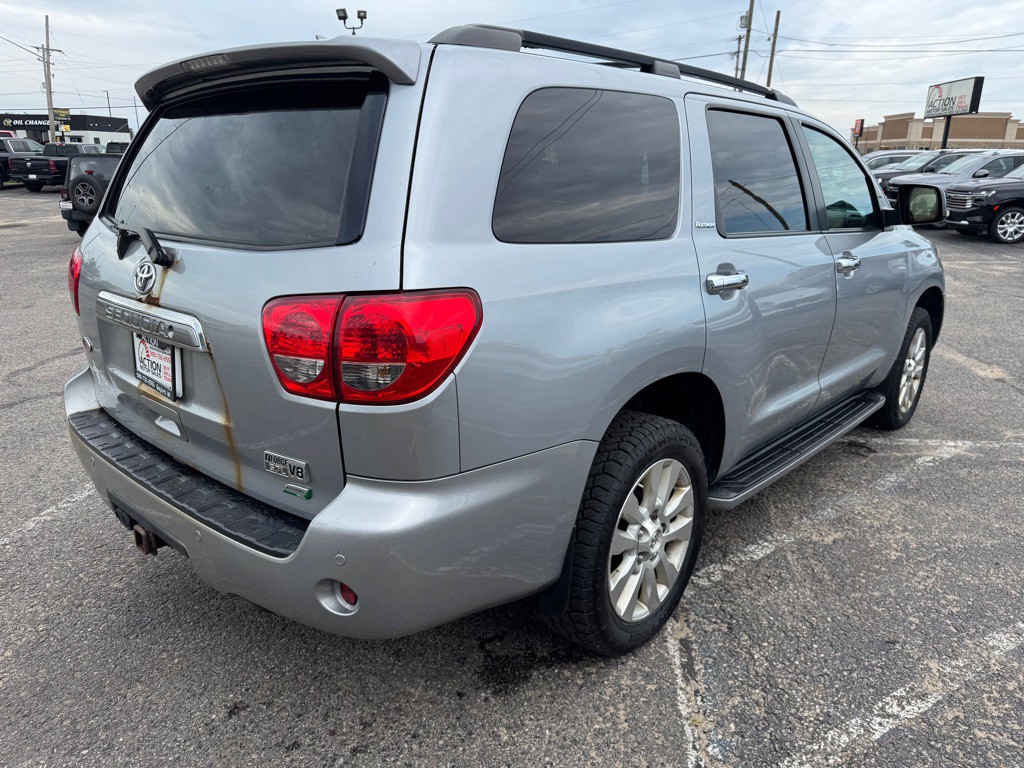 2014 Toyota Sequoia Image 5