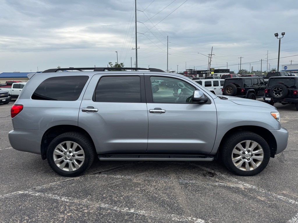 2014 Toyota Sequoia Image 6