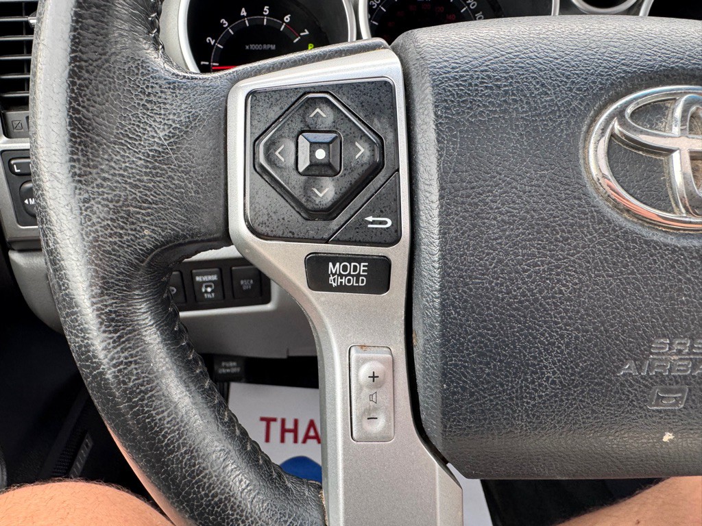 2014 Toyota Sequoia Image 19