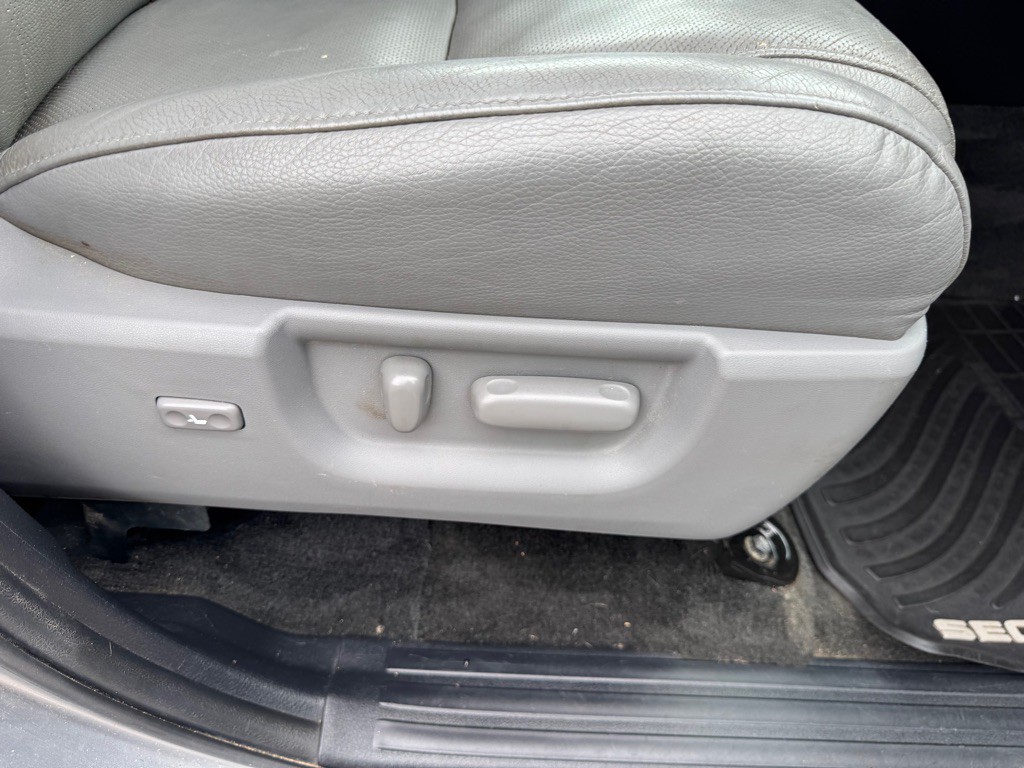 2014 Toyota Sequoia Image 54