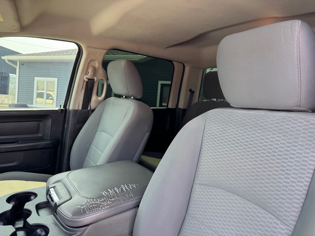 2016 RAM 2500 Image 14