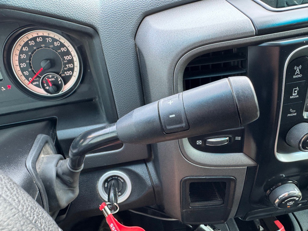 2016 RAM 2500 Image 21