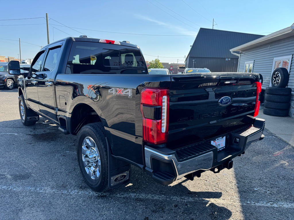 2024 Ford F-250 Image 3