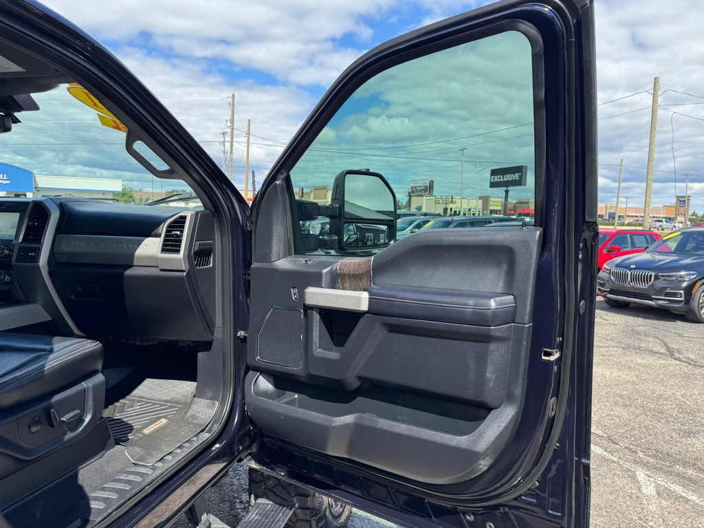 2021 Ford F-250 Image 55