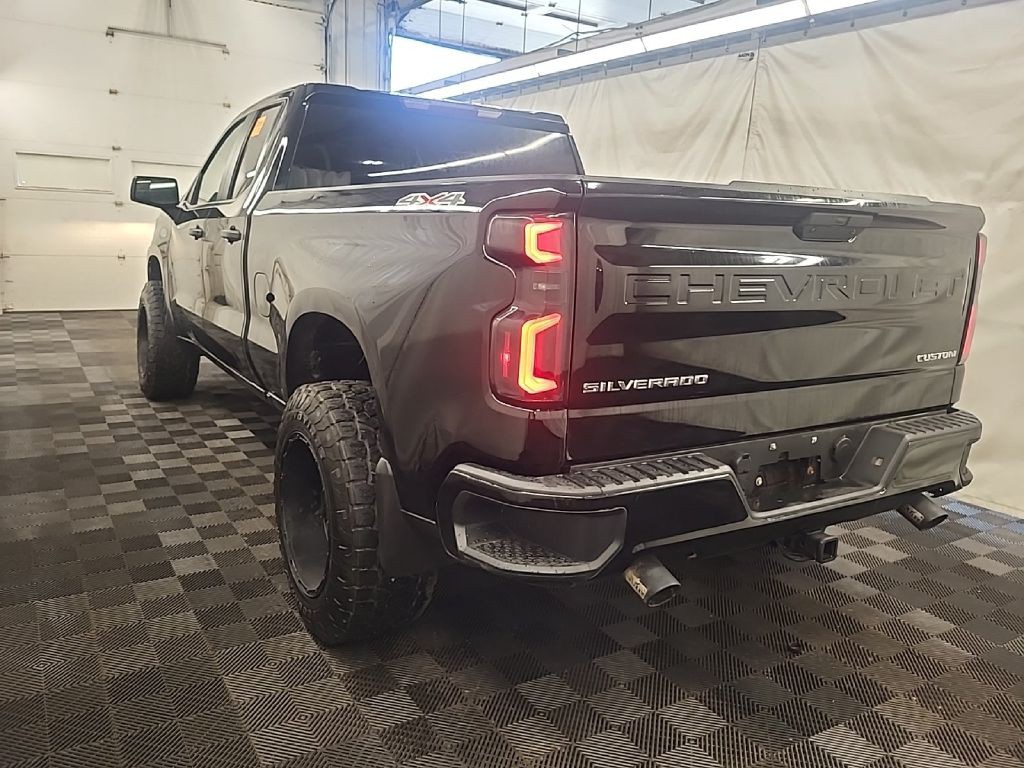 2020 Chevrolet Silverado 1500 Image 2