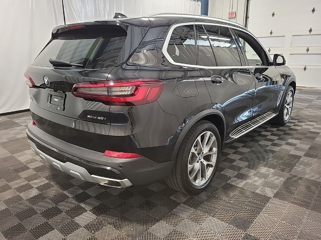 2023 BMW X5 Image 3