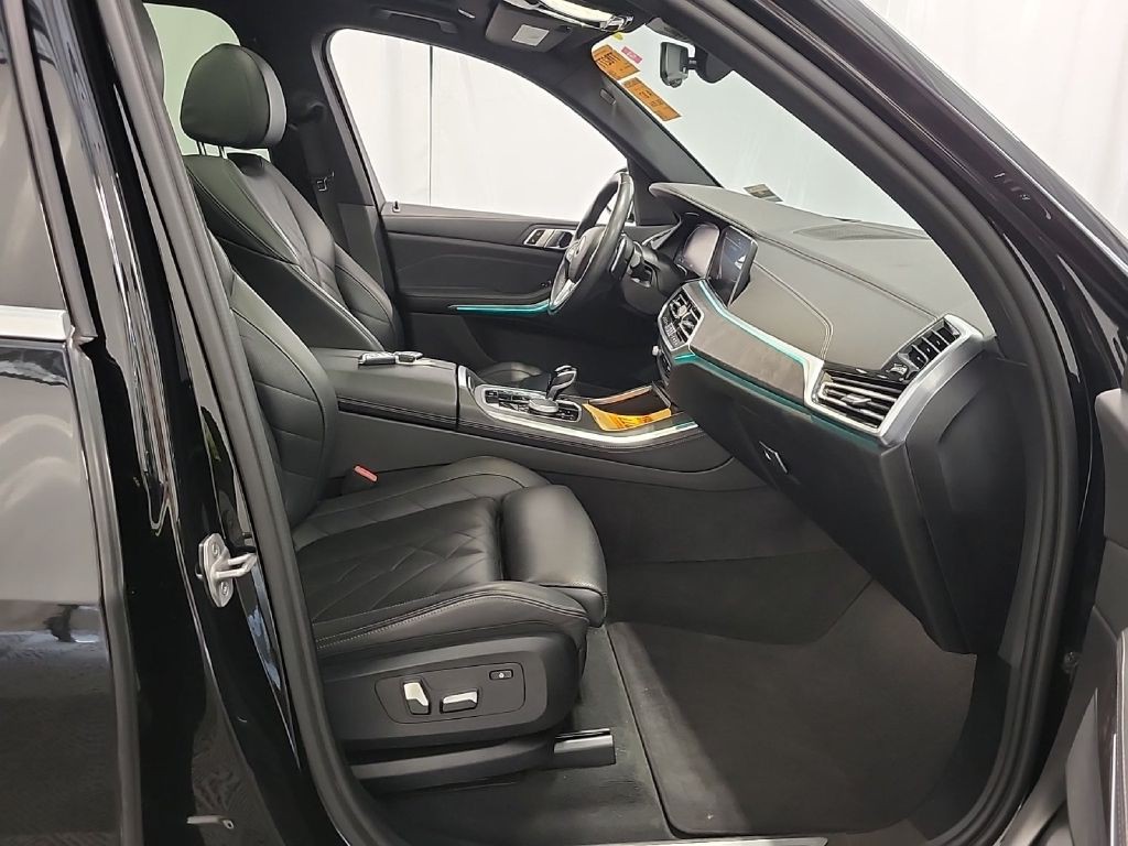 2023 BMW X5 Image 8