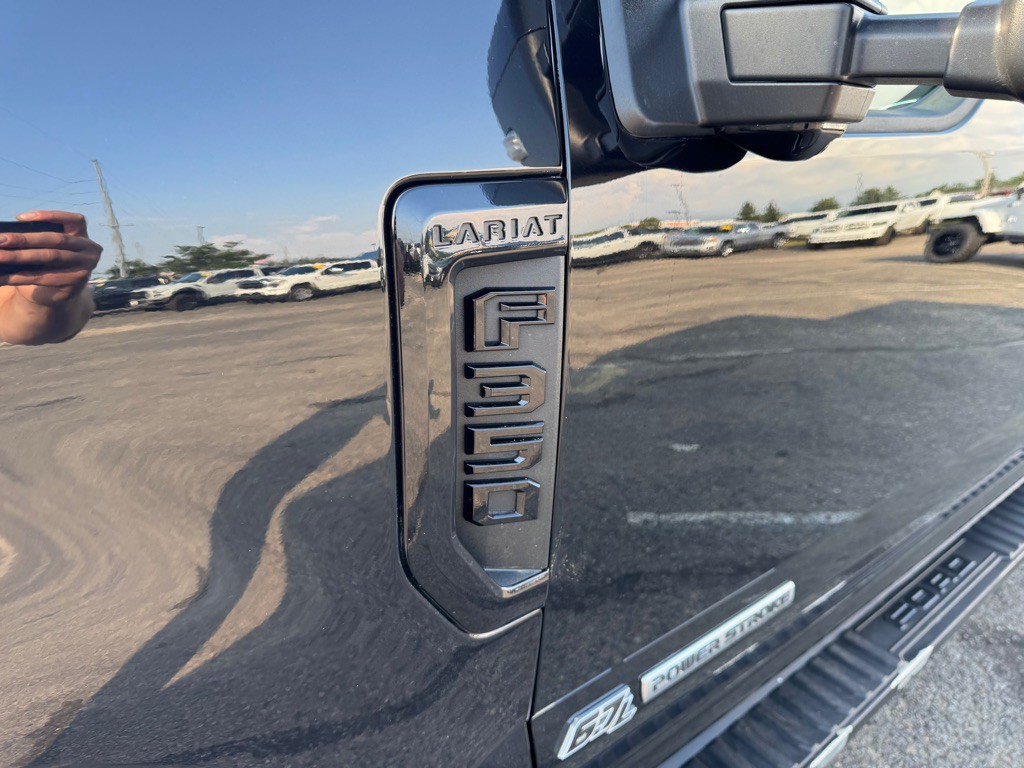 2022 Ford F-350 Image 10