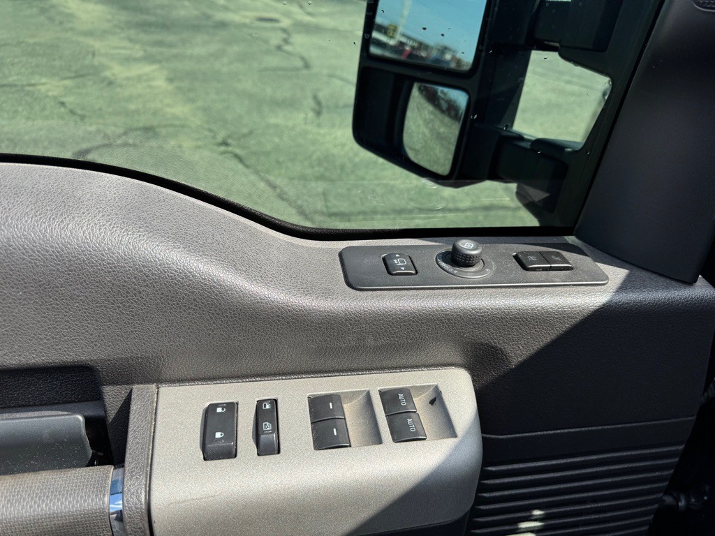 2015 Ford F-350 Image 12