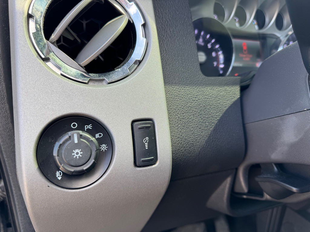 2015 Ford F-350 Image 18