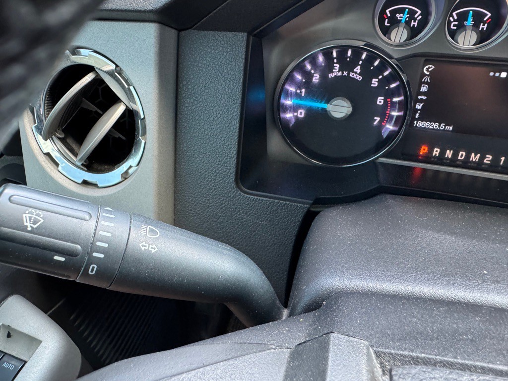 2015 Ford F-350 Image 23
