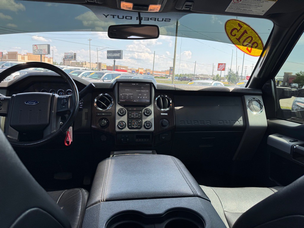 2015 Ford F-350 Image 37