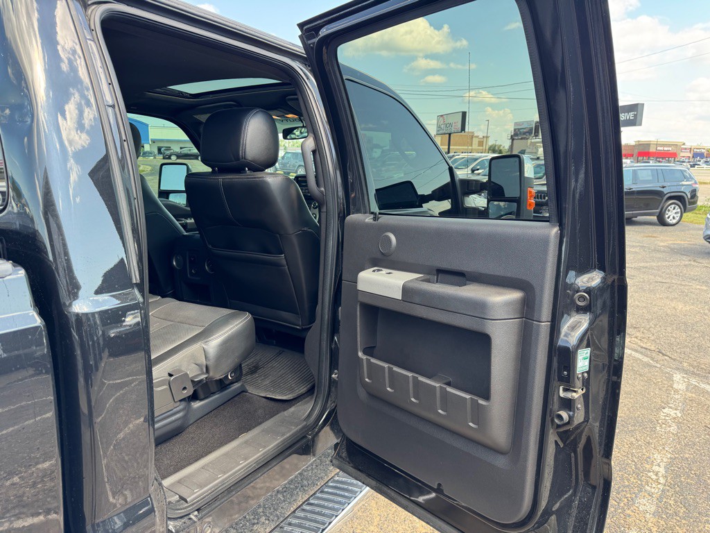 2015 Ford F-350 Image 45