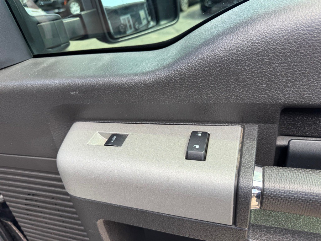 2015 Ford F-350 Image 49