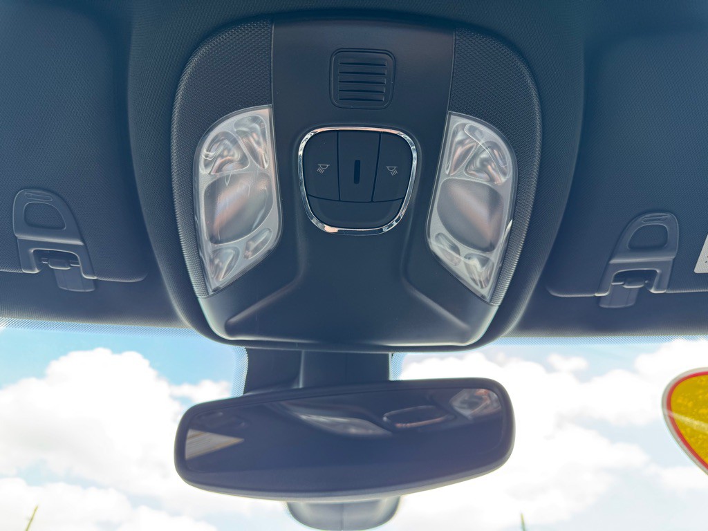 2023 Jeep Compass Image 33