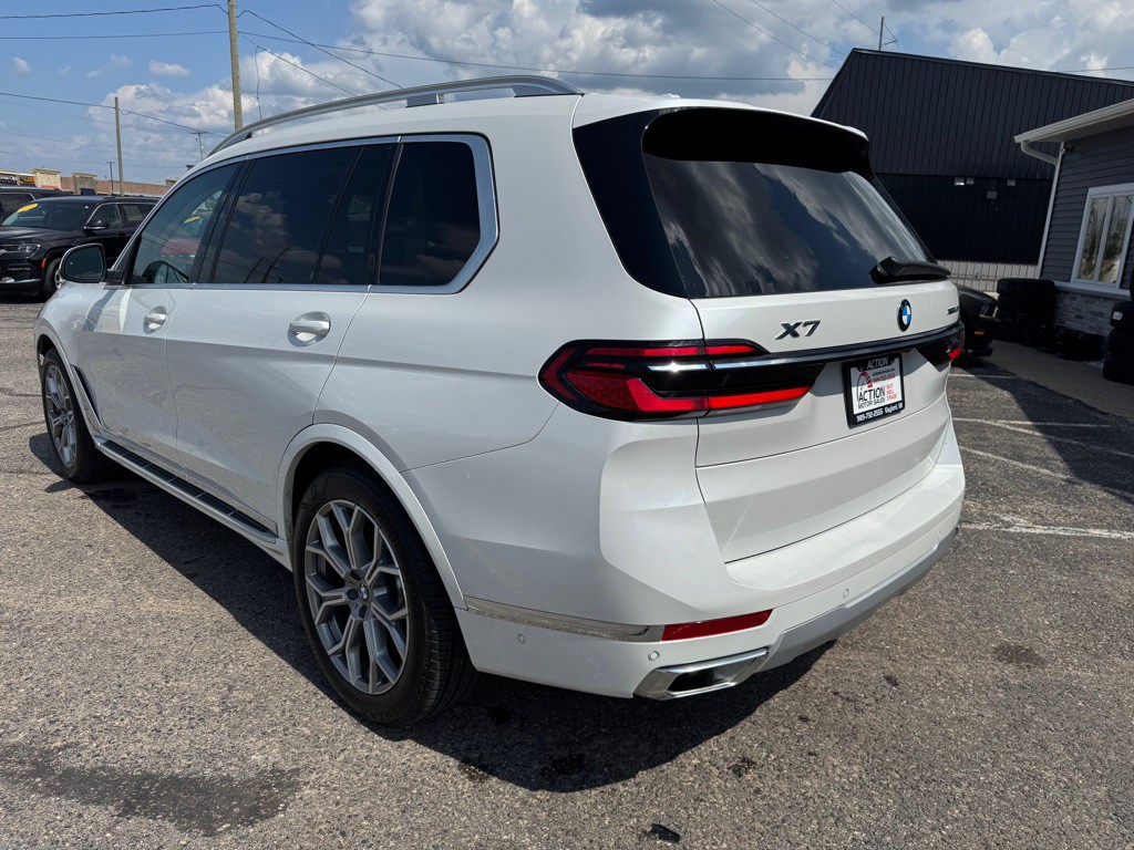 2024 BMW X7 Xdrive 40i Image 3