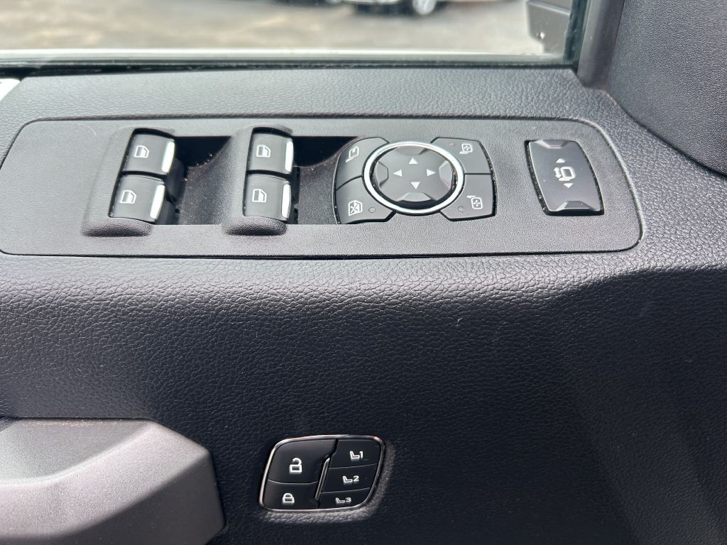 2021 Ford F-250 Image 20