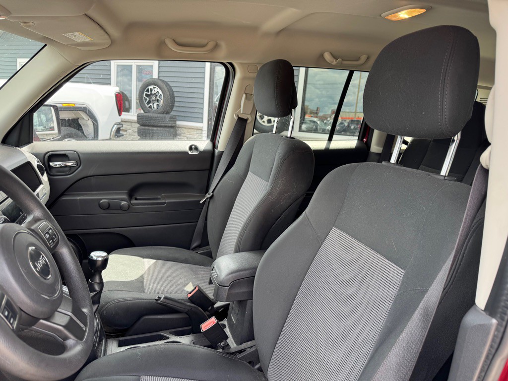 2013 Jeep Patriot Image 9