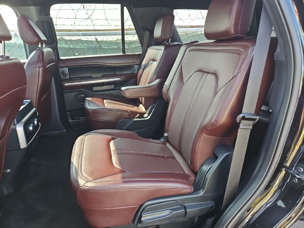 2023 Ford Expedition Image 6
